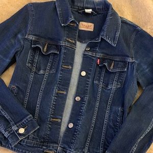 Levis Stretchy Jean Jacket